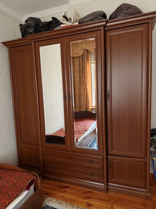 Продам шкаф , и кровть с матрасом