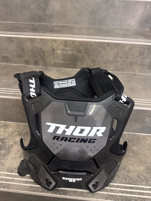 Протектор/Нагръдник Thor за мотор