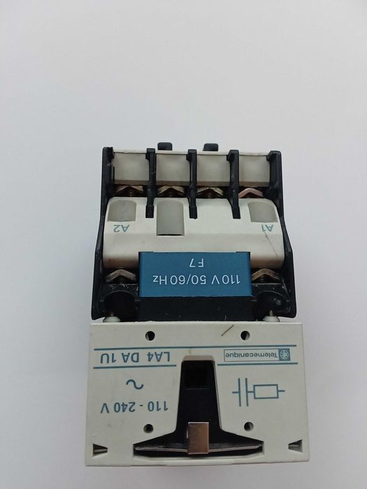 Контактори Telemecanique LC1-D09-10  работещи / тествани /