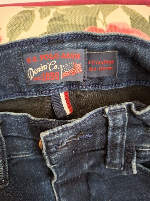 Детски дънки uspa