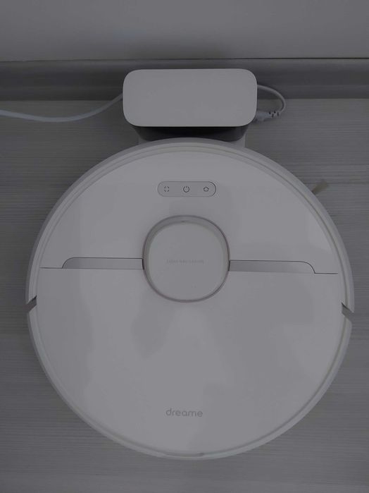 Продавам прахосмукачка робот xiaomi dream D9
