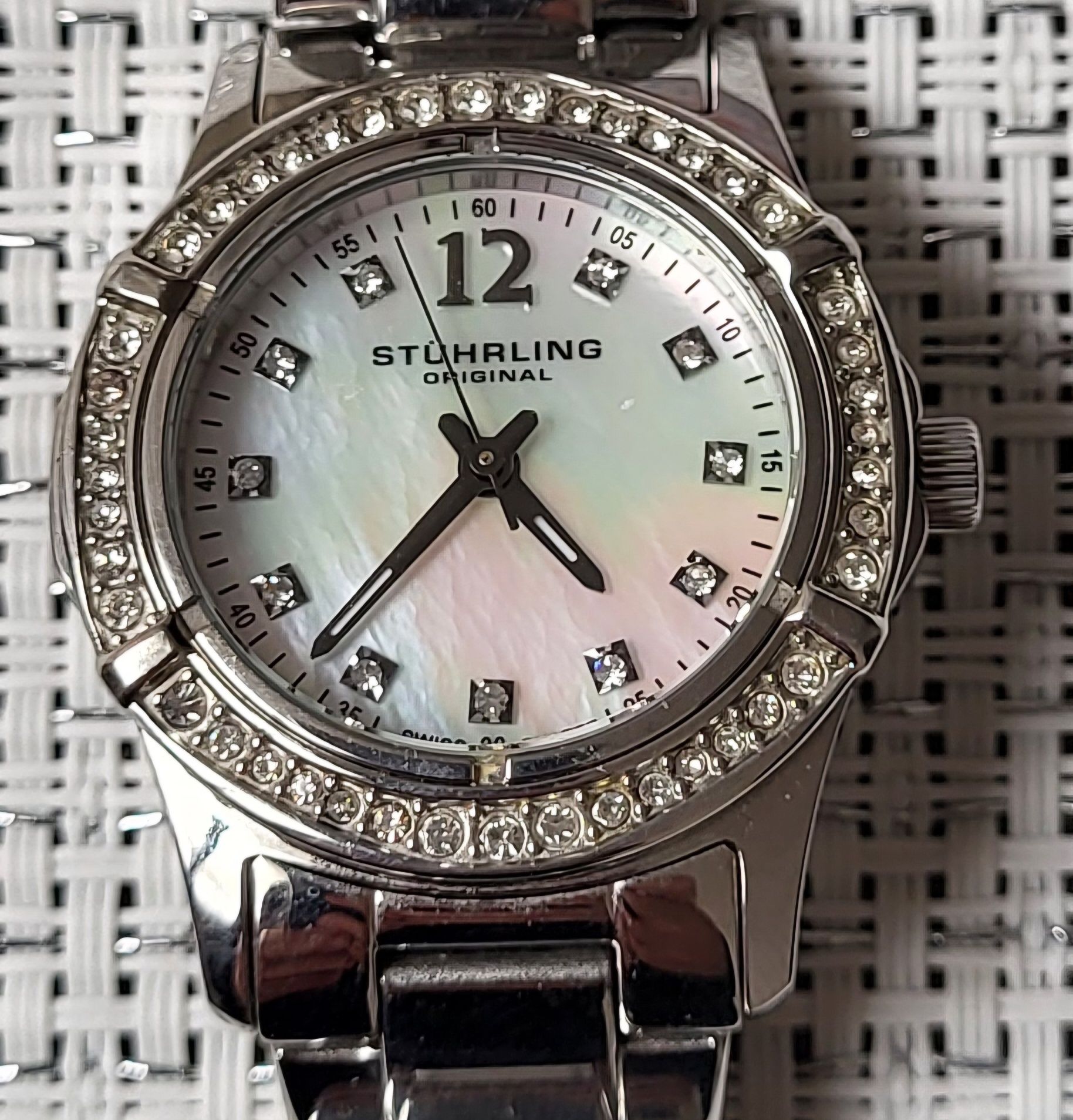 Ceas dama Stuhrling Original Glimmer Roman OLX.ro