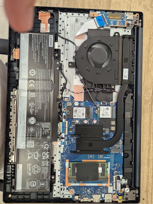 Mentenanţă & Reparaţii PC / Laptop,Hardware,Cable Management