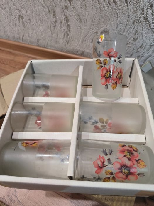 Продам набор стаканов