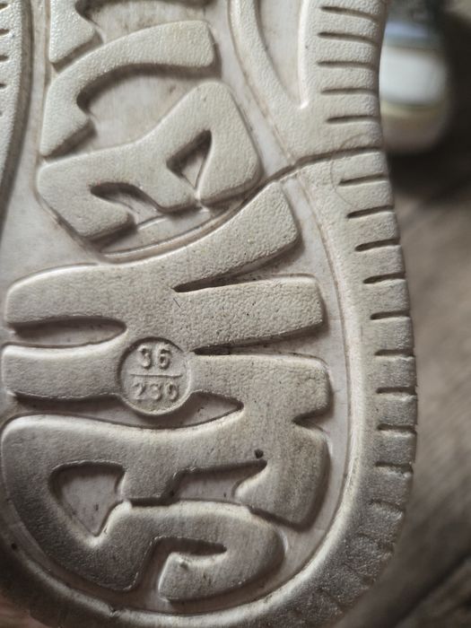 Кроссовки для девочки 36 размер