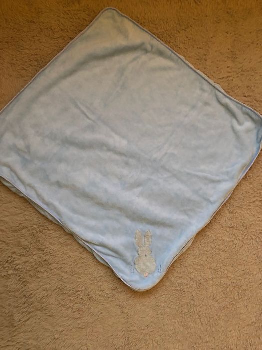 Две двулицеви бебешки одеалца