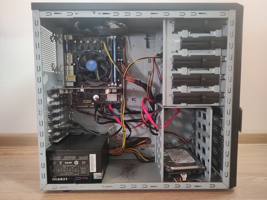 Vând Calculator PC