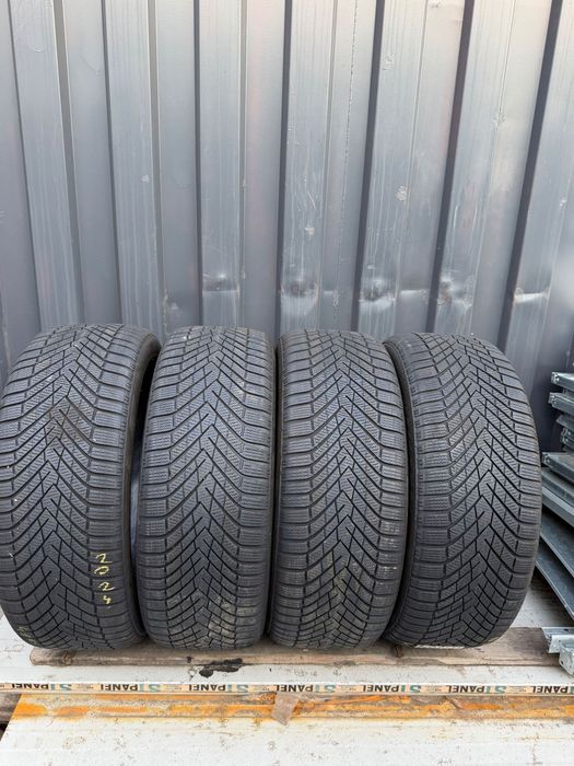 255/45/21 R21 Pirelli Scorpion Winter 2 DOT 2024