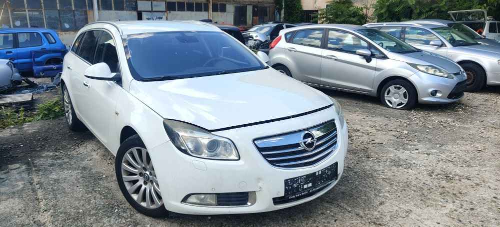 Опел Инсигния opel insignia 2.0CDTI A20DTH за части  автомат