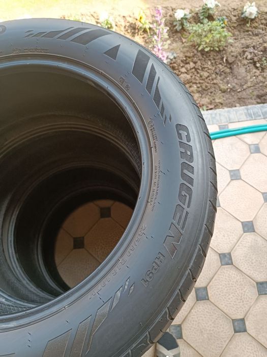 235 60 R18 Kumxo Balon Sotiladi Holati Yaxshi Ayibi Yoq