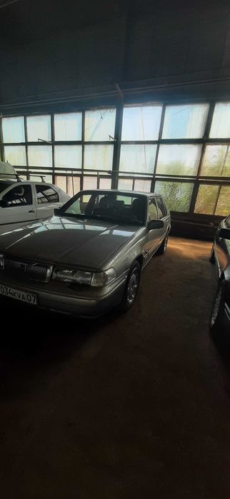 Продаю Вольво 960