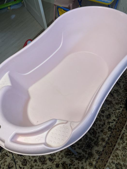 Детская ванночка даром!