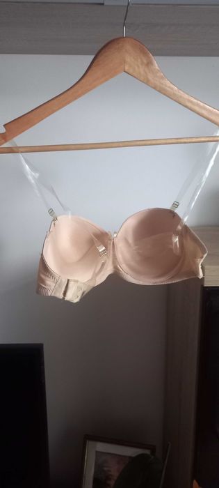 Sutien Morea Secret, mărimea 38 pentru rochii cu spatele decoltat