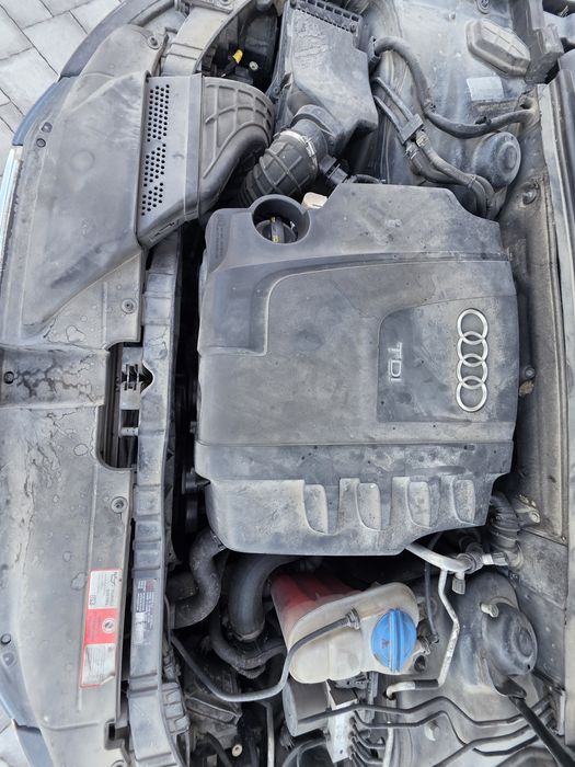 Audi A4 2.0tdi 143cp automatik 8+1 Navi/Led/Xenon/Klimatronic/Pilot/Senzori/Start&Stop