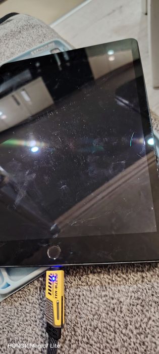 Tableta Apple Ipad Gen 9  WI-FI Display Spart