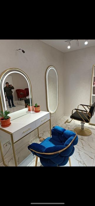 Зеркала парикмахерские в наличии и на заказ