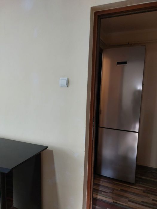 Închiriez apartament zona Liceul 2