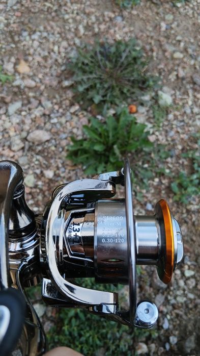 Спиннинг Crocodile 2.1m с катушкой