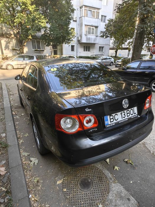 Vând Volkswagen Jetta 2006 automata 1.9 TDI