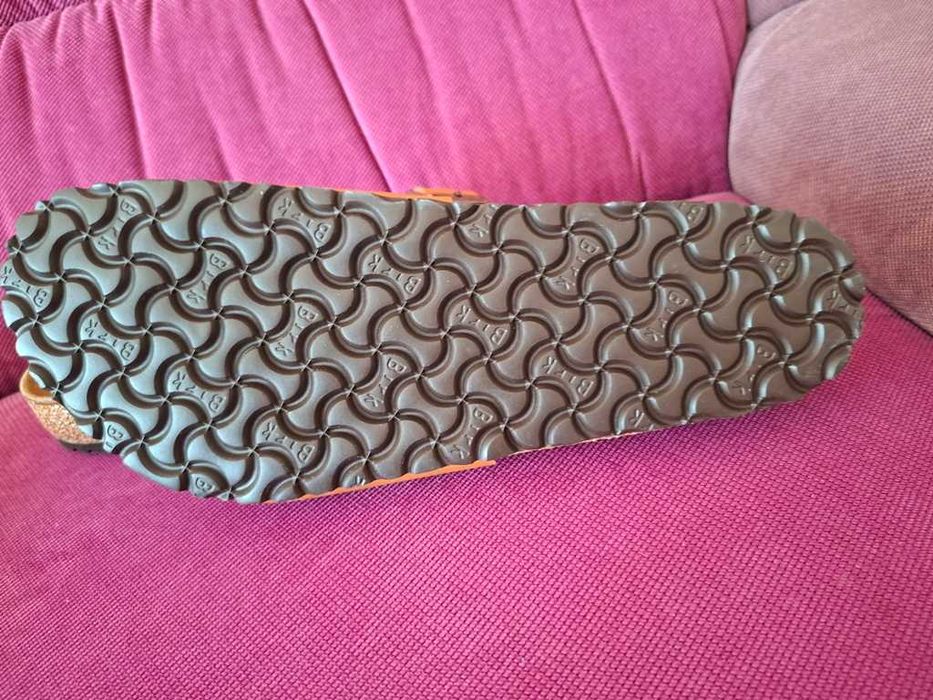 Slapi / papuci Birkenstock madrid marimea 44, zero km
