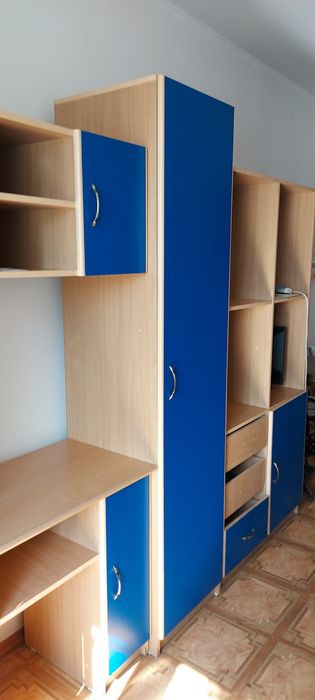 Подростковая стенка