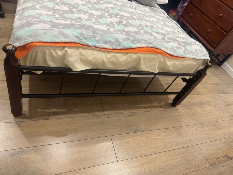 Кровать полуторка