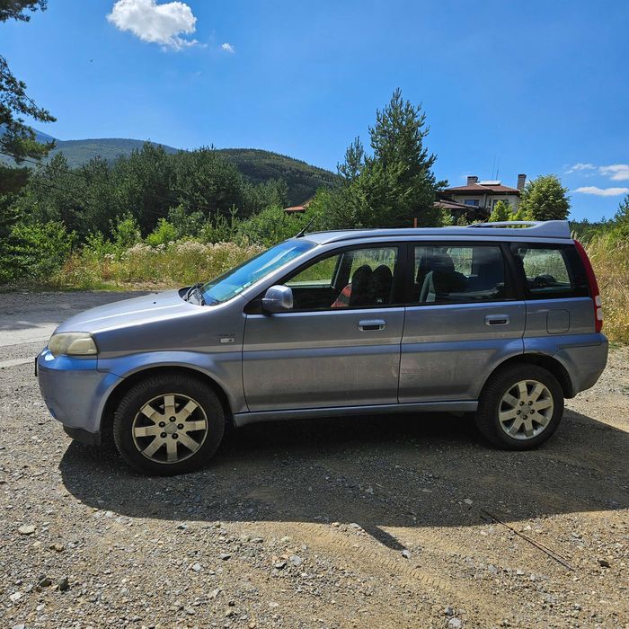 Honda Hr-v 2004 Перфектна с висок клас чисто нови зимни гуми