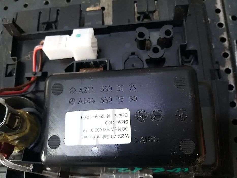 Scrumiera mercedes e class w212 a2046800179 a2046801350