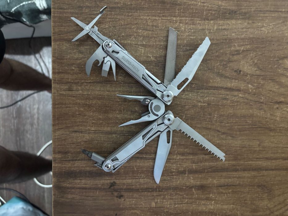 Мультитул SWISS+TECH 16 в 1 с кейсом