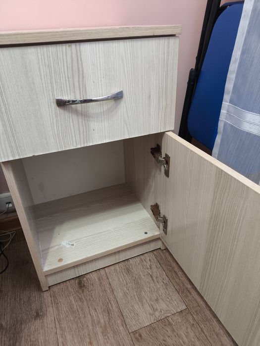 Тумбочка одна ##