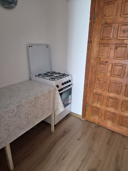 Vând garsonieră brazdă etaj 2