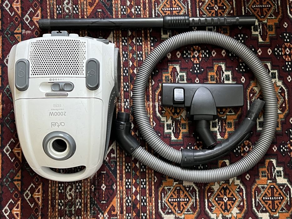 Пылесос Artel VCB0120