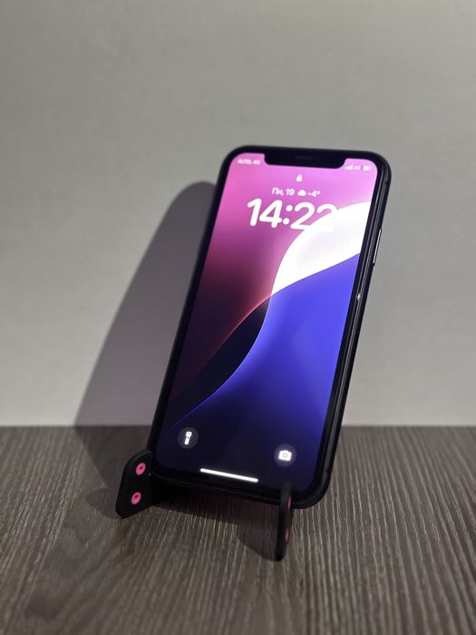 IPhone 11 Продам