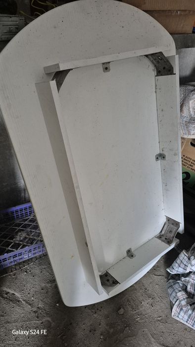 Продам кухонный стол. Размер 1.00*0.80см.