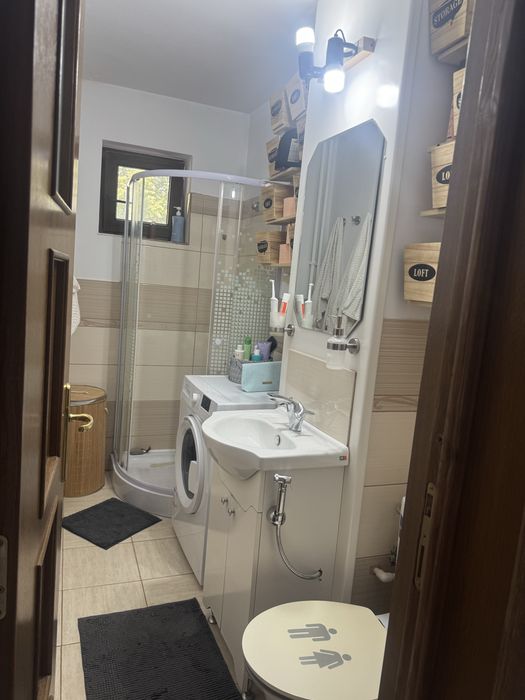Inchiriez apartament cu 2 camere
