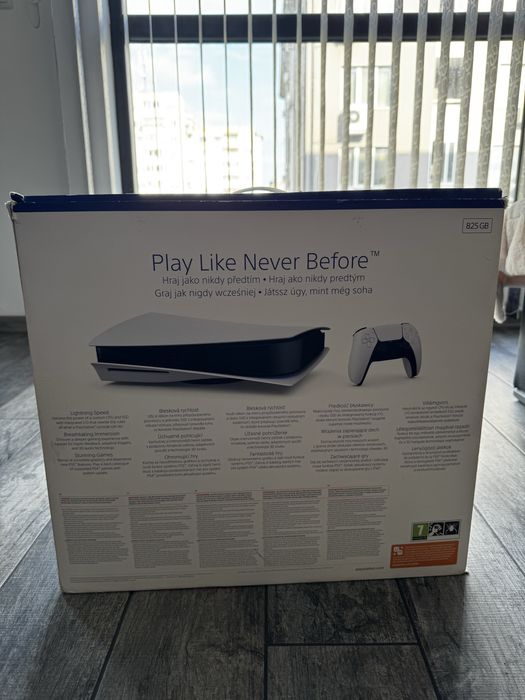 PlayStation 5 Диск Версия 825GB + 2 Контролера + Охлаждаща Стойка