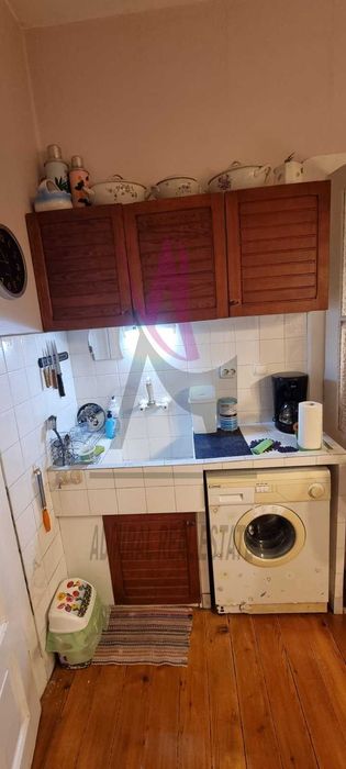 Дава се под наем Тристаен апартамент в Варна, Гръцка махала - 70 кв.м за 375 € - Снимка #2