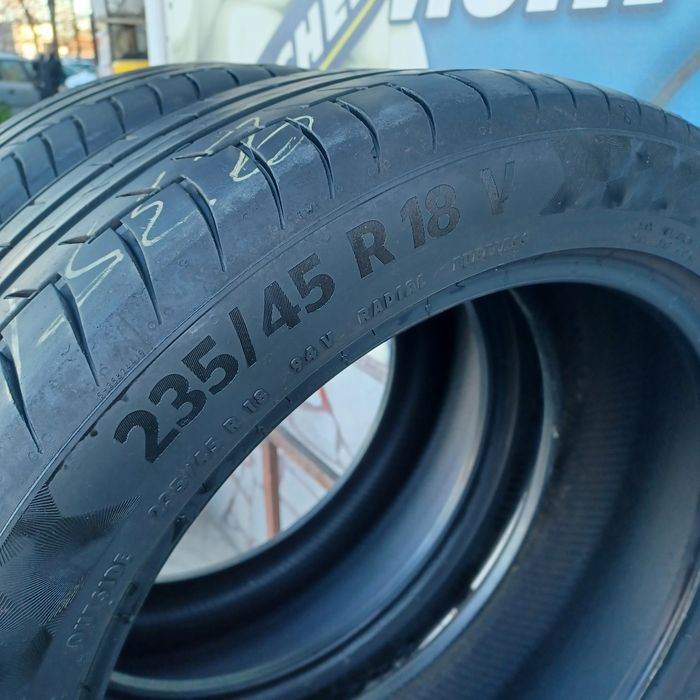 235 45 18 Continental 2бр летни дот 21