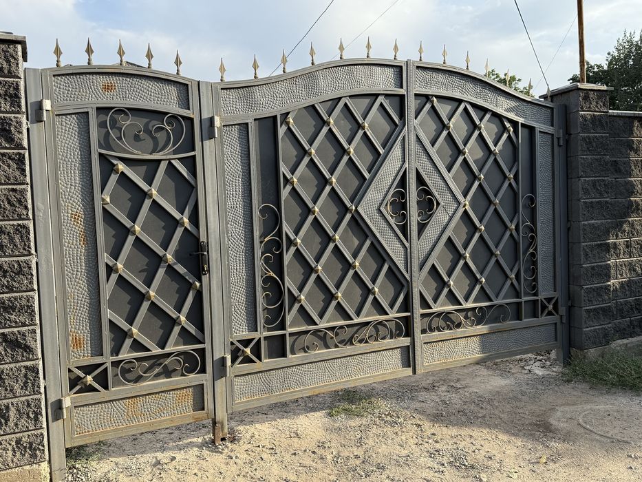 Ворота срочная продажа !