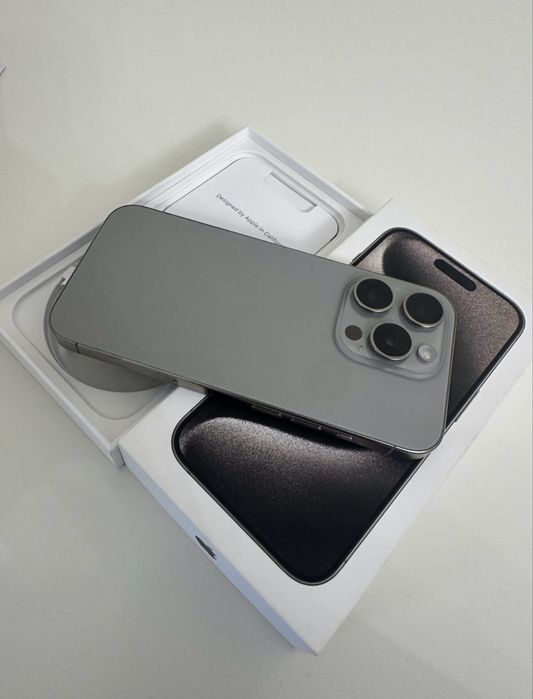 Iphone 15 pro 82% 256gb