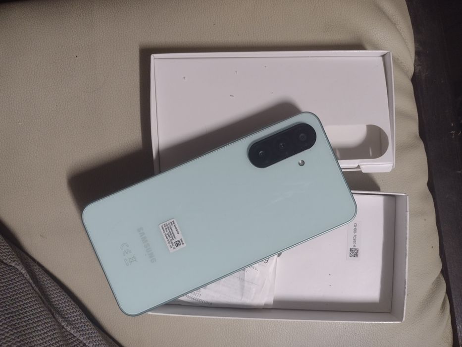 Samsung A26 5G  8+8 ram / 256Gb памет