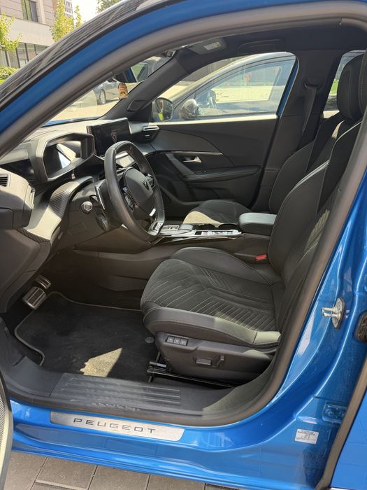 Peugeot 2008 GT 130hp 1.2