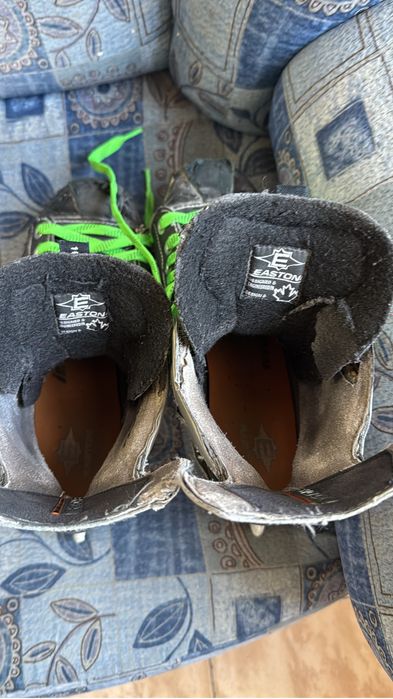 Коньки хоккейные