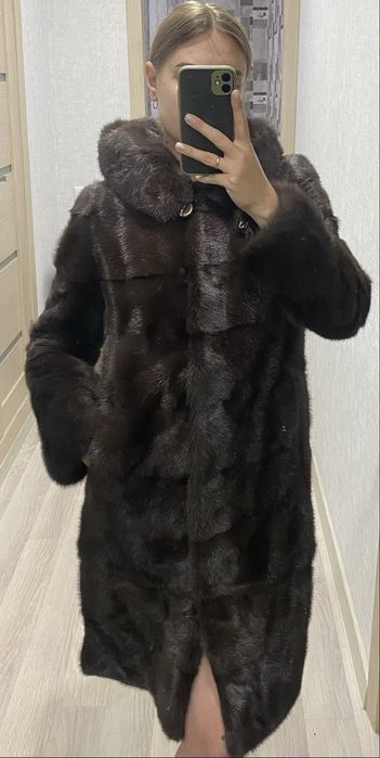 Продам норковую шубу