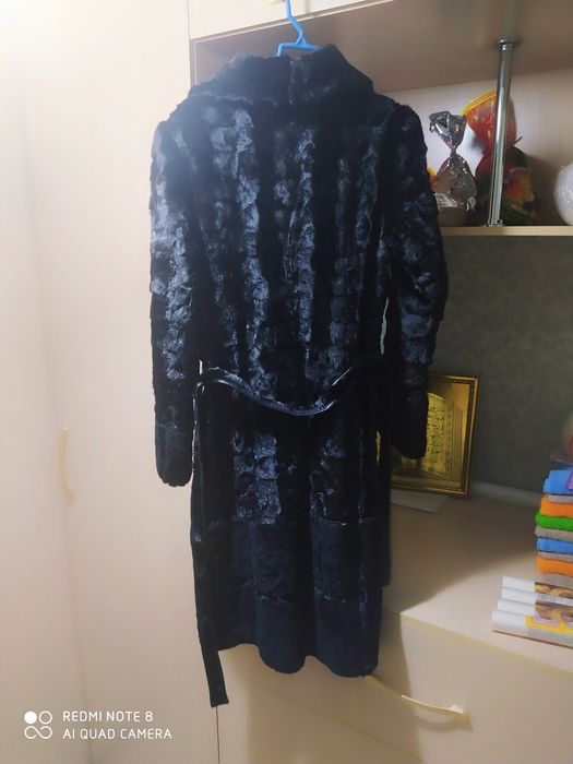 Продам шубу норковую