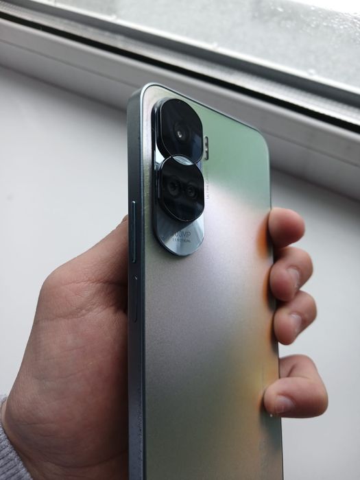 Продам Honor 90 LITE