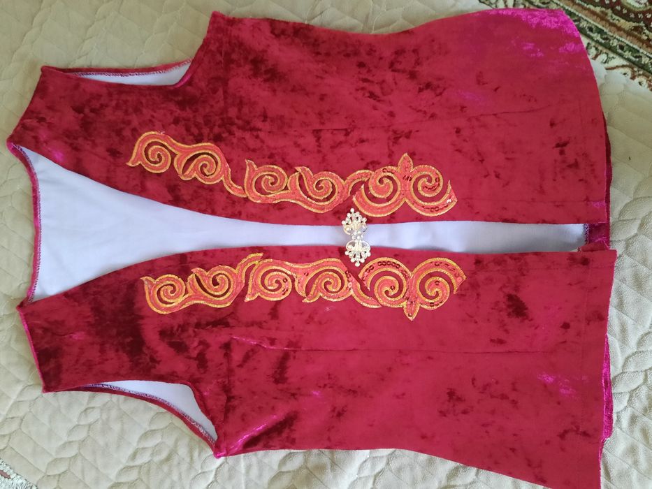 Продам желетку национал