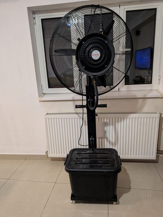 Ventilator cu pulverizare