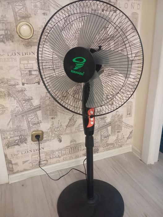 Продам Вентилятор домашний!