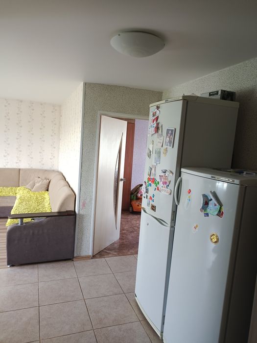Продам квартиру 3 ком срочно.